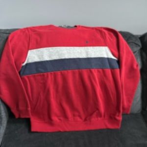 IZOD men’s crew neck sweatshirt